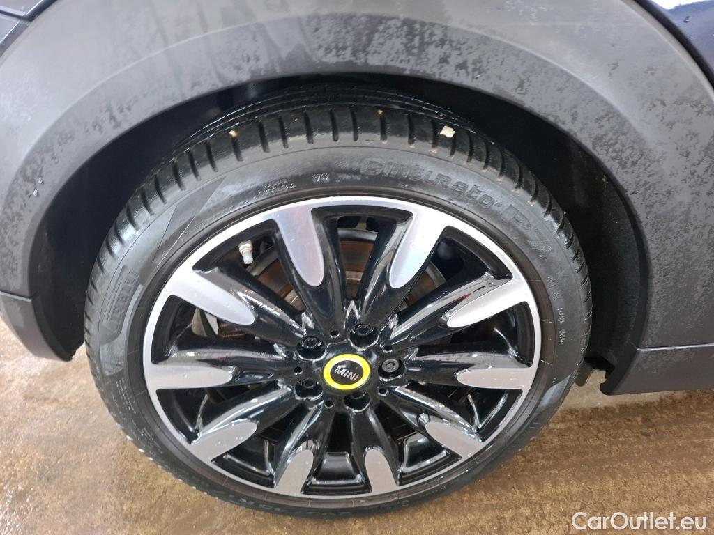  Mini  Mini   / 2014 / 3P / Berline Cooper SE Finition Yours 184 ch BVA #2