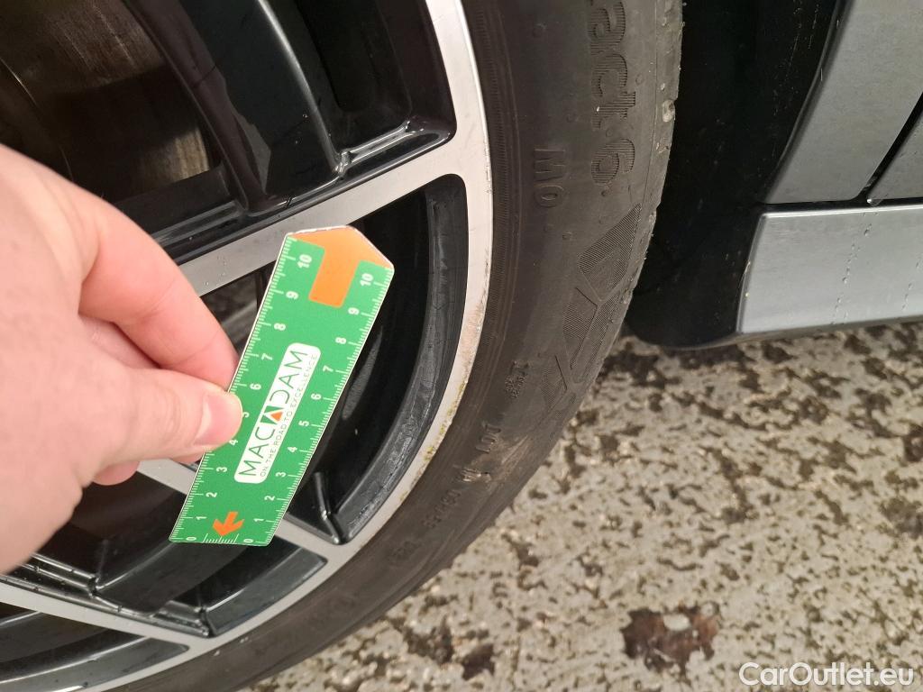  Mercedes  E-Klasse MERCEDES-BENZ Classe E Berline / 2020 / 4P / Berline 2.0 E 300 E AMG LINE AUTO #43