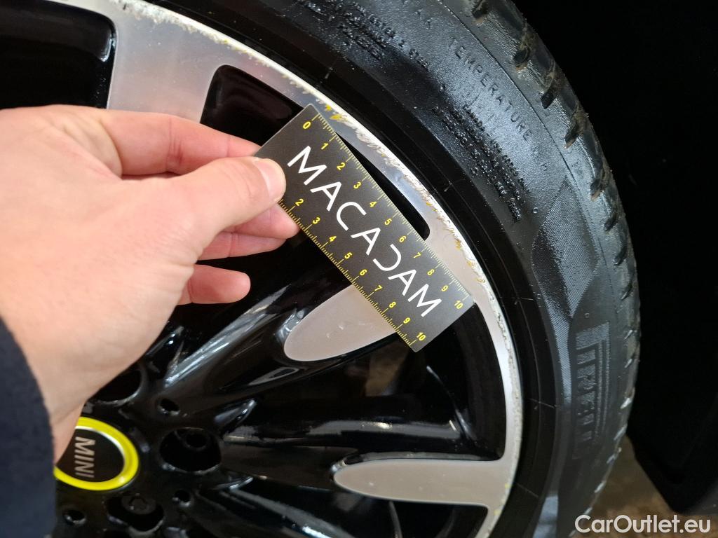  Mini  Mini   / 2014 / 3P / Berline Cooper SE Finition Yours 184 ch BVA #7