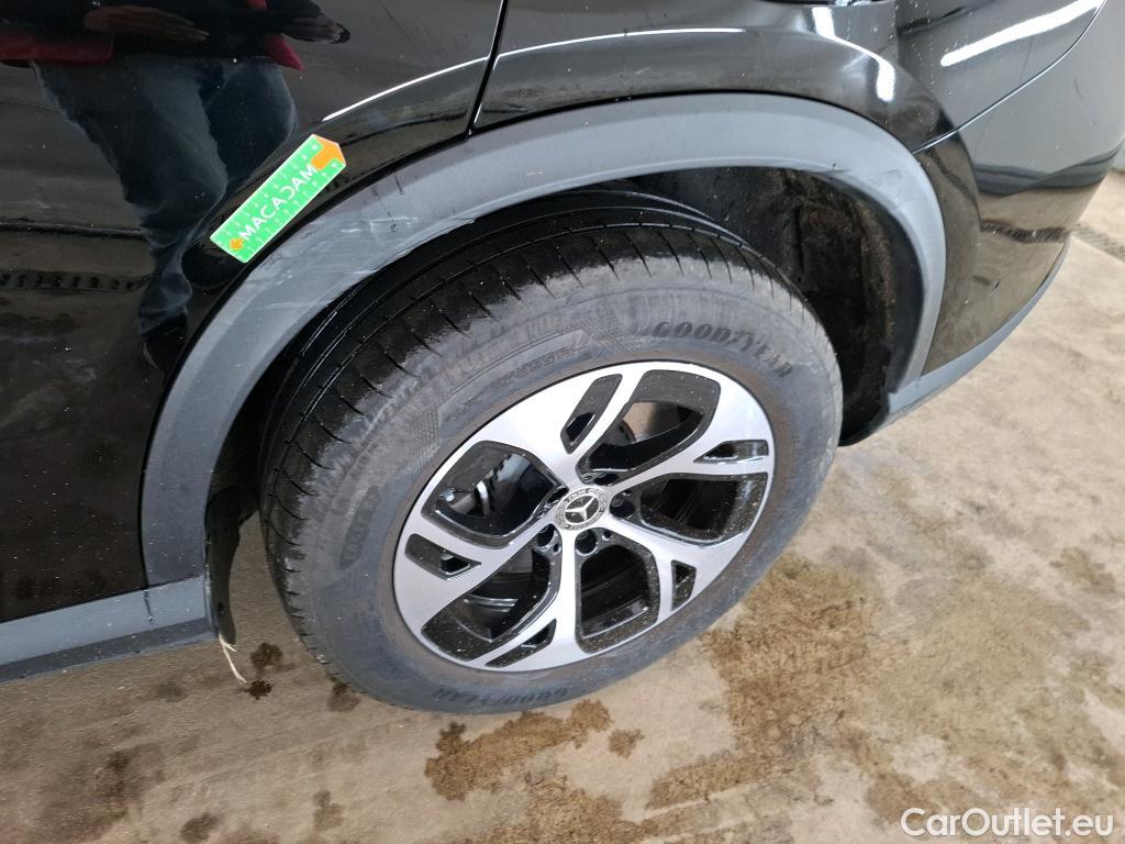  Mercedes  GLC MERCEDES-BENZ  / 2022 / 5P / SUV  300 e Avantgarde Line 4MATIC #7