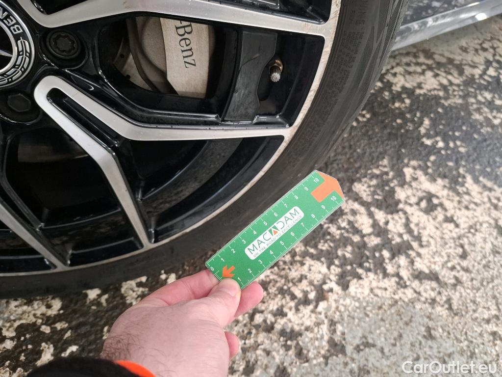  Mercedes  E-Klasse MERCEDES-BENZ Classe E Berline / 2020 / 4P / Berline 2.0 E 300 E AMG LINE AUTO #33