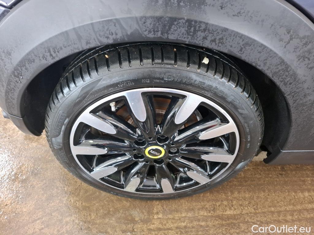  Mini  Mini   / 2014 / 3P / Berline Cooper SE Finition Yours 184 ch BVA #1