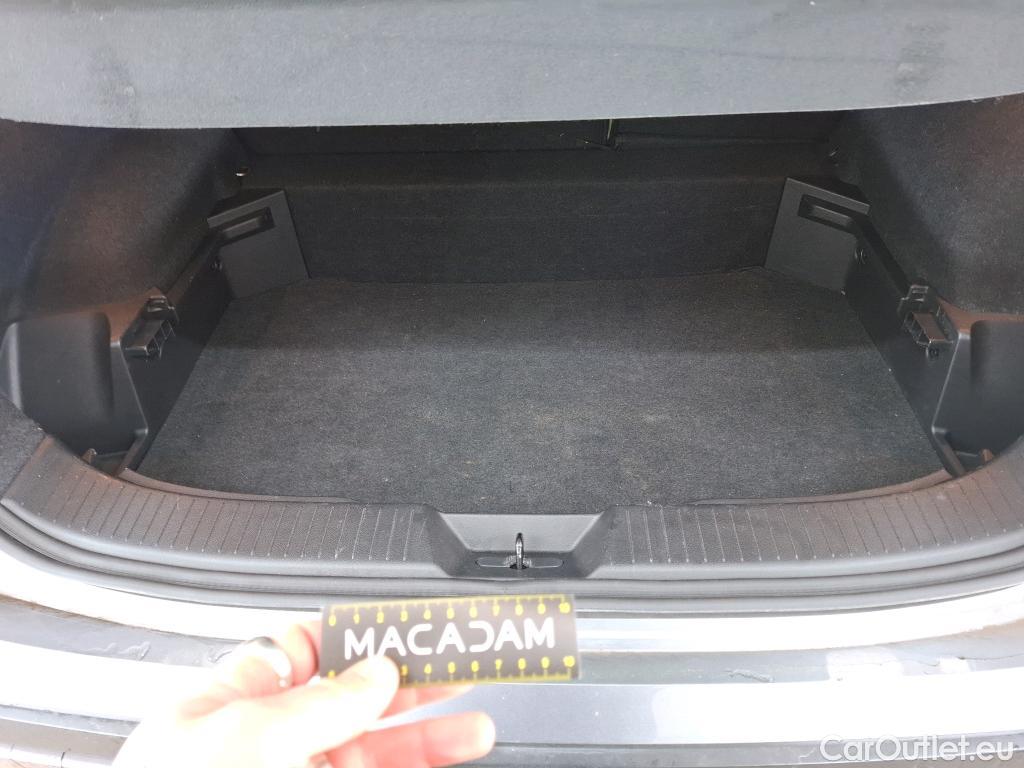  Nissan  Qashqai NISSAN  / 2021 / 5P / Crossover 1.3 MHEV 158ch Xtronic Tekna #1