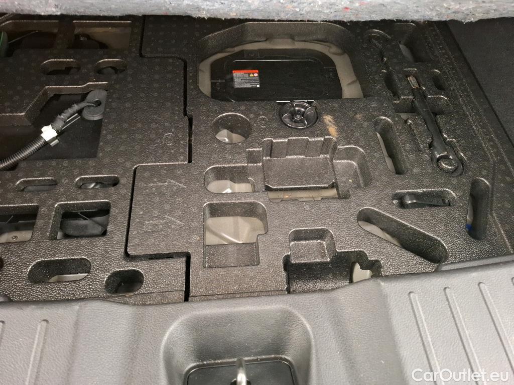  Nissan  Juke NISSAN   2019  5P  Crossover Hybrid 143 Business+ #22