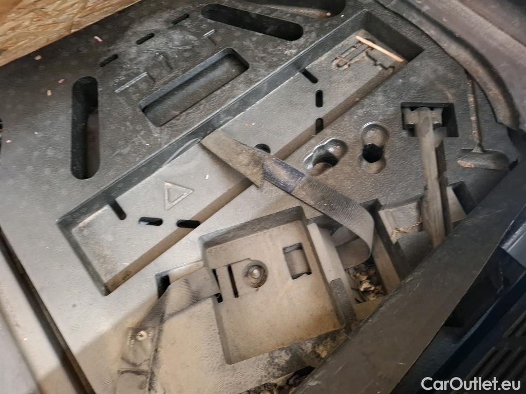  Renault  Clio  V Business Réversible 1.6 E-TECH Hybrid 140CV BVA6 E6d / TRANSFO VP/VF #32