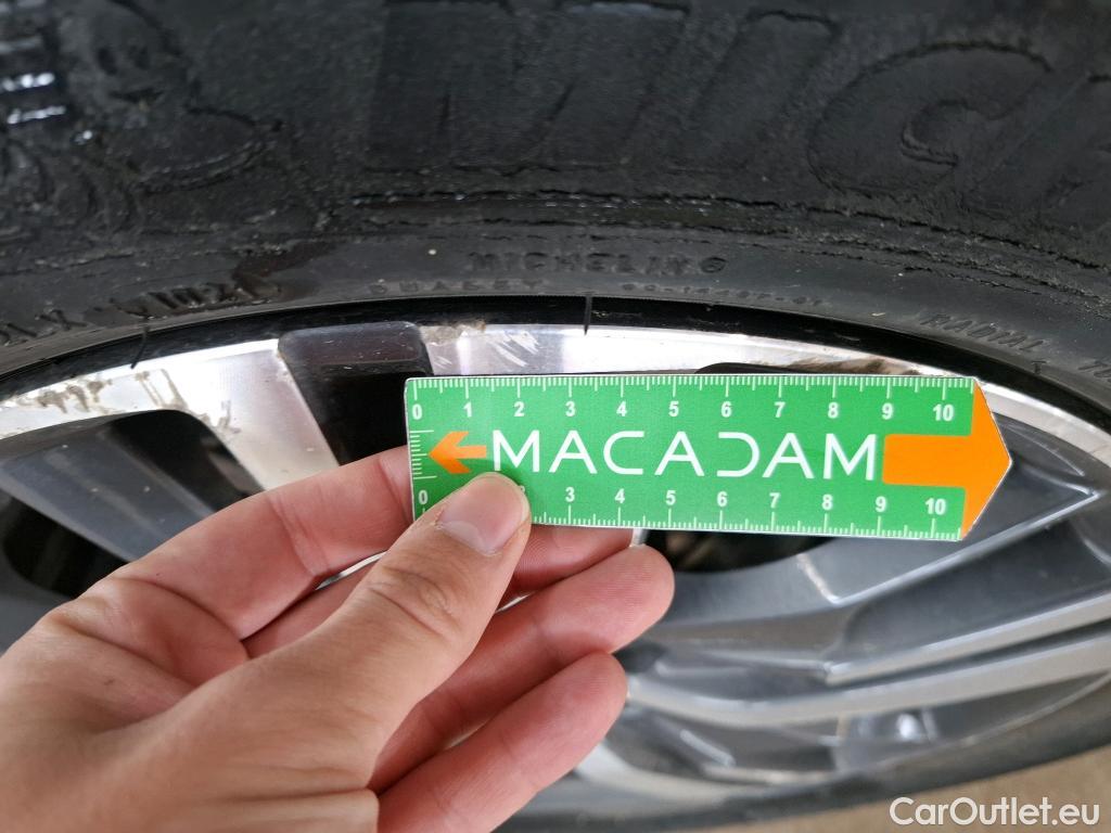  Peugeot  3008 PEUGEOT   2020  5P  SUV 16 HYBRID 225 EEAT8 Allure Pack #24