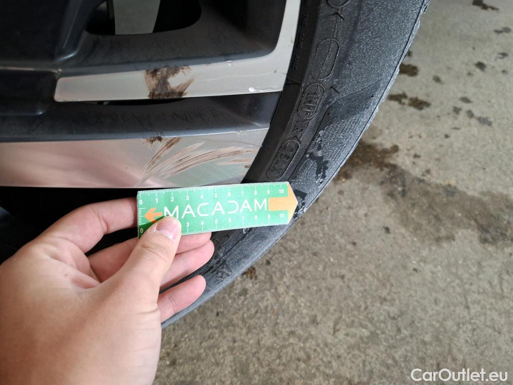  Peugeot  3008 PEUGEOT   2020  5P  SUV 16 HYBRID 225 EEAT8 Allure Pack #18