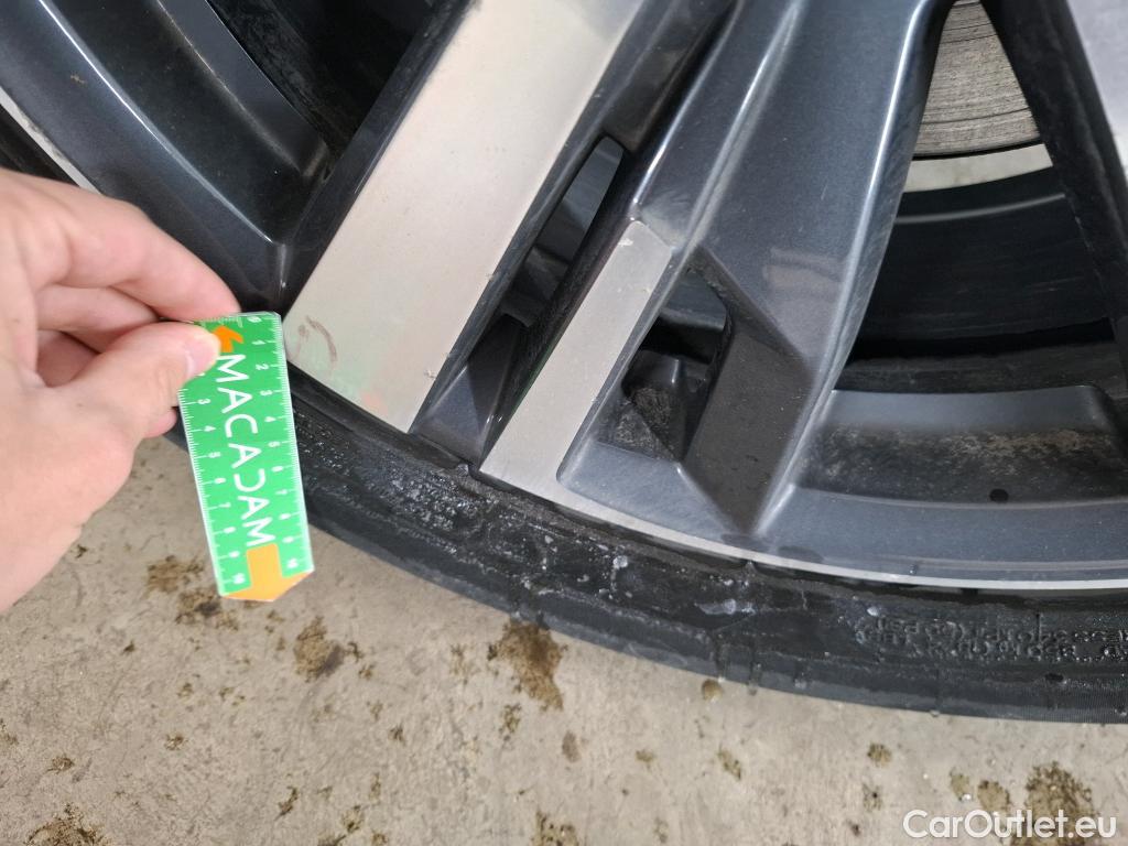  Peugeot  3008 PEUGEOT   2020  5P  SUV 16 HYBRID 225 EEAT8 Allure Pack #45