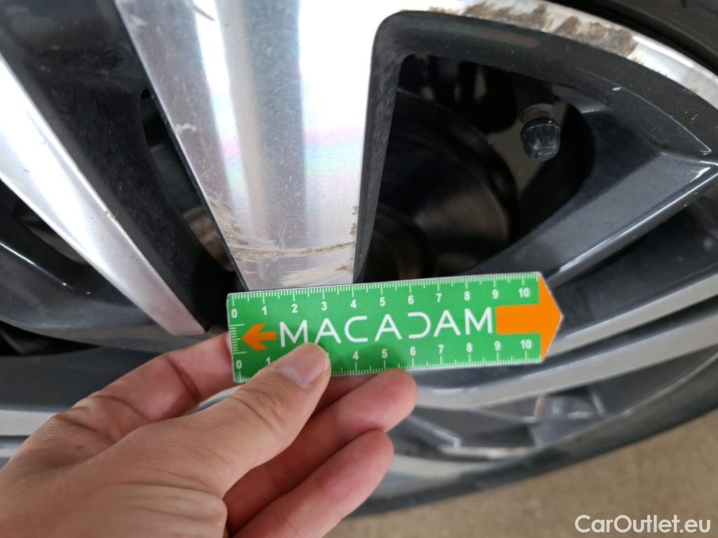  Peugeot  3008 PEUGEOT   2020  5P  SUV 16 HYBRID 225 EEAT8 Allure Pack #22