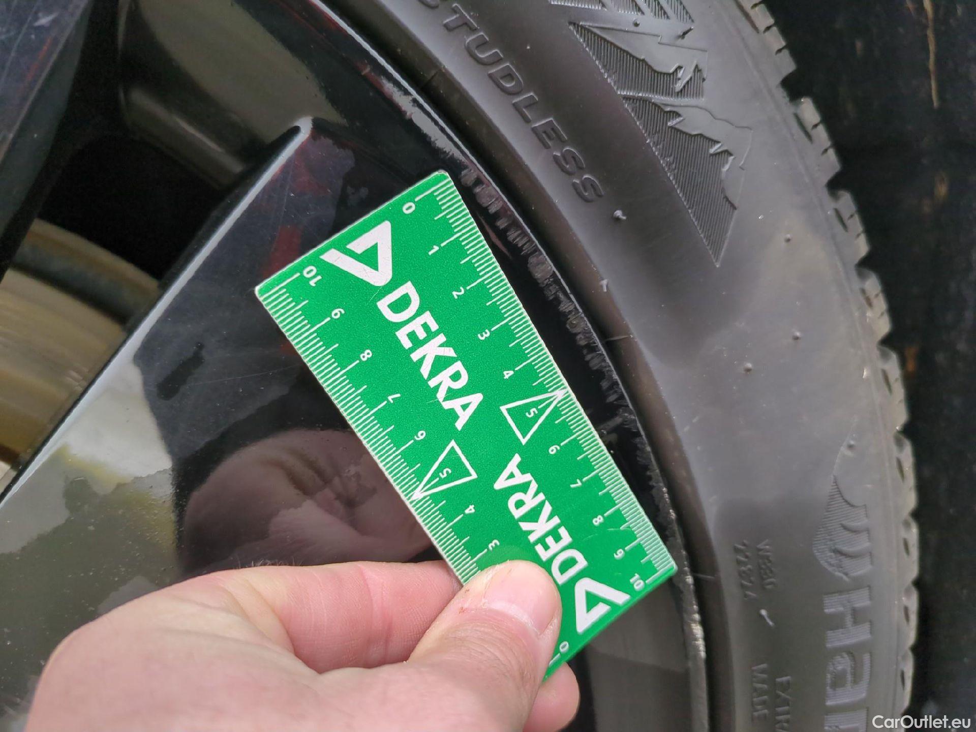  Skoda  Superb SKODA  Combi / 2019 / 5P / Break 1.4 TSI PHEV 218ch DSG6 Sportline #16