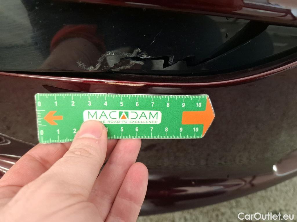  Tesla  Model Y TESLA  / 2020 / 5P / SUV Grande Autonomie RWD #18