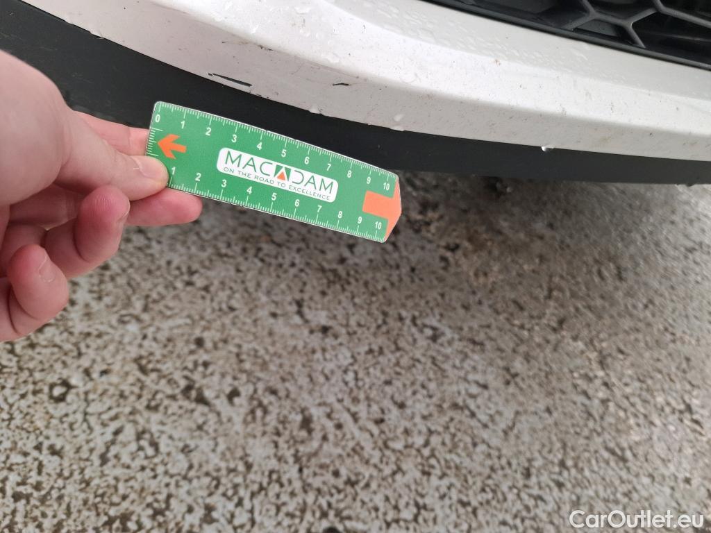  Toyota  C-HR TOYOTA  / 2016 / 5P / SUV 1.8 Hybride 122 Dynamic Business Stage A #16