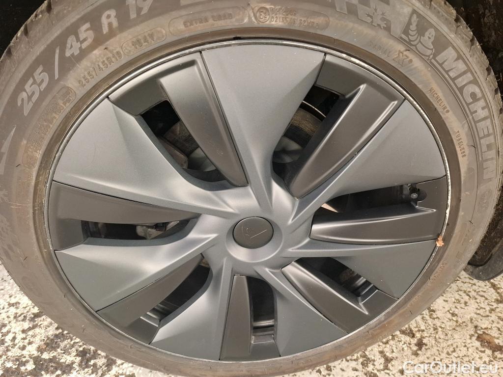  Tesla  Model Y TESLA  / 2020 / 5P / SUV Grande Autonomie RWD #11