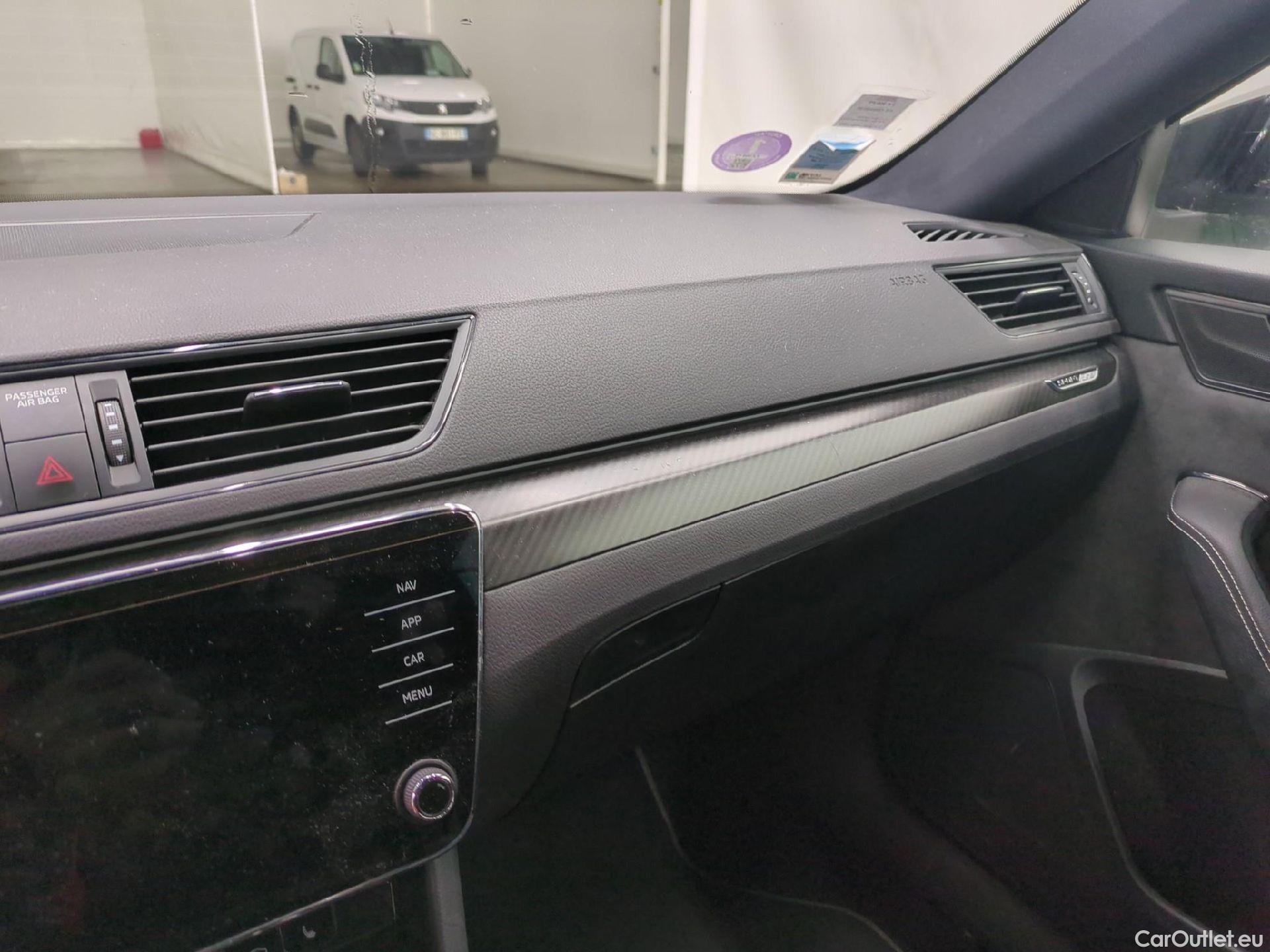  Skoda  Superb SKODA  Combi / 2019 / 5P / Break 1.4 TSI PHEV 218ch DSG6 Sportline #6