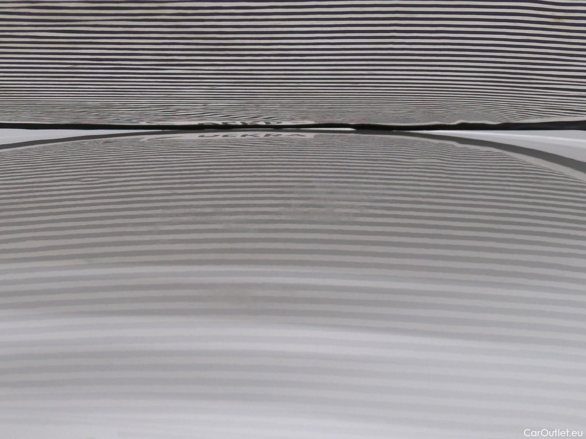  Toyota  Yaris TOYOTA  Hybride / 2017 / 5P / Berline 1.5 VVT-I HYBRID France Business #8