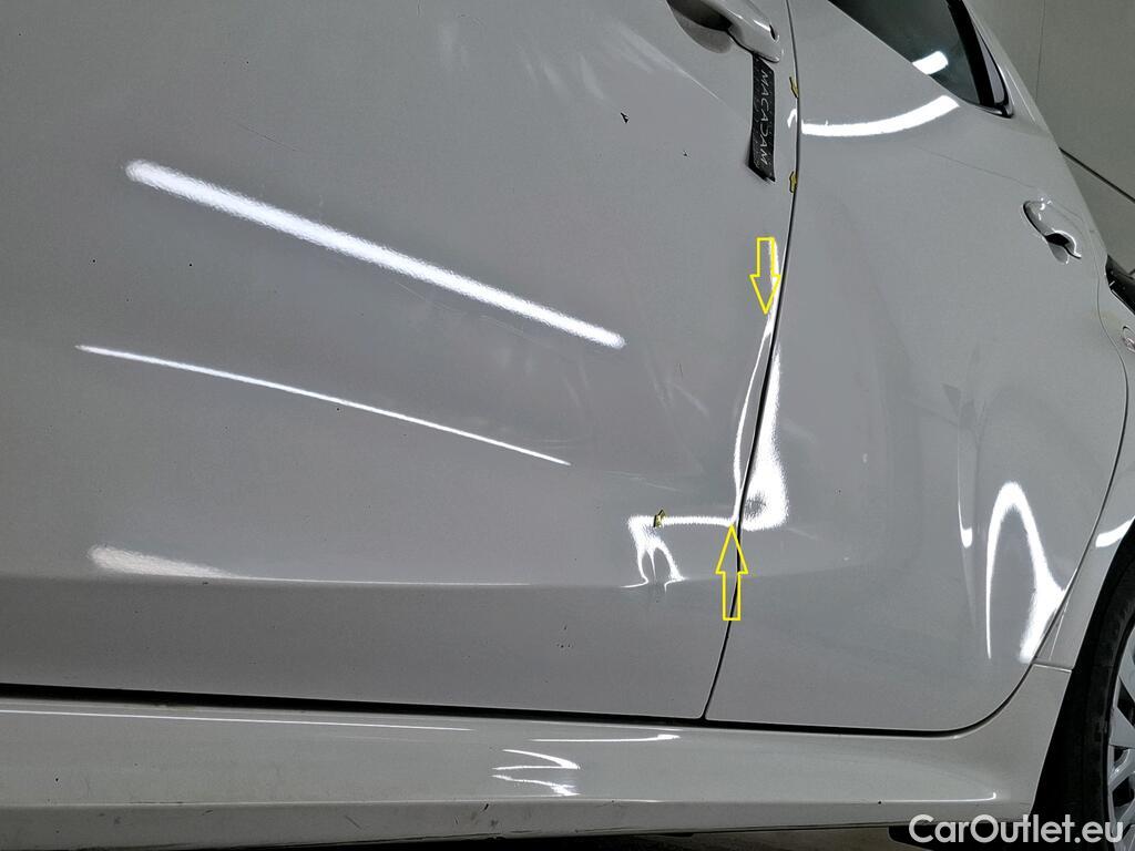  Toyota  Yaris TOYOTA  Hybride / 2019 / 5P / Berline Hybride 116h Dynamic Business Beyond Zer #2