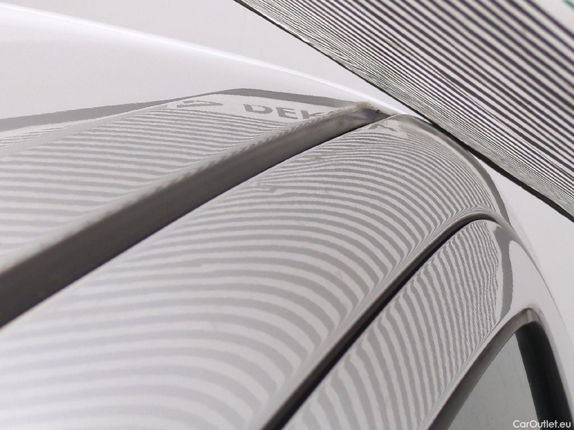  Toyota  Yaris TOYOTA  Hybride / 2017 / 5P / Berline 1.5 VVT-I HYBRID France Business #21