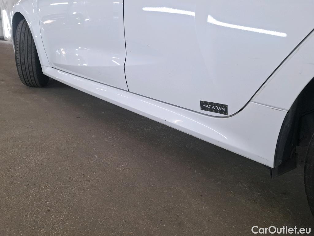  Toyota  Yaris TOYOTA  Hybride / 2019 / 5P / Berline Hybride 116h Dynamic Business Beyond Zer #45