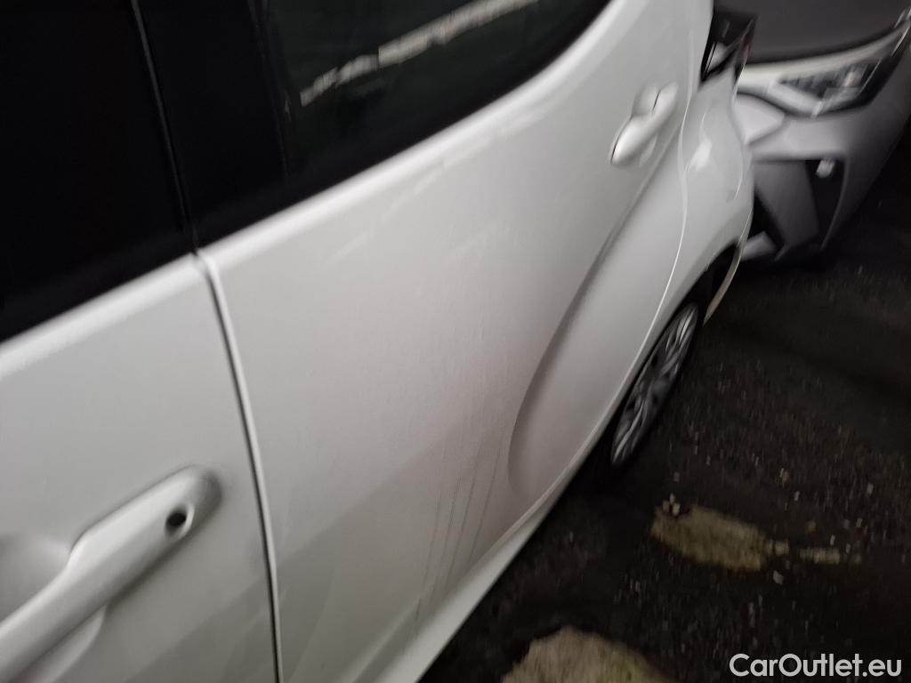  Toyota  Yaris TOYOTA  Hybride / 2019 / 5P / Berline Hybride 116h Dynamic Business Beyond Zer #72