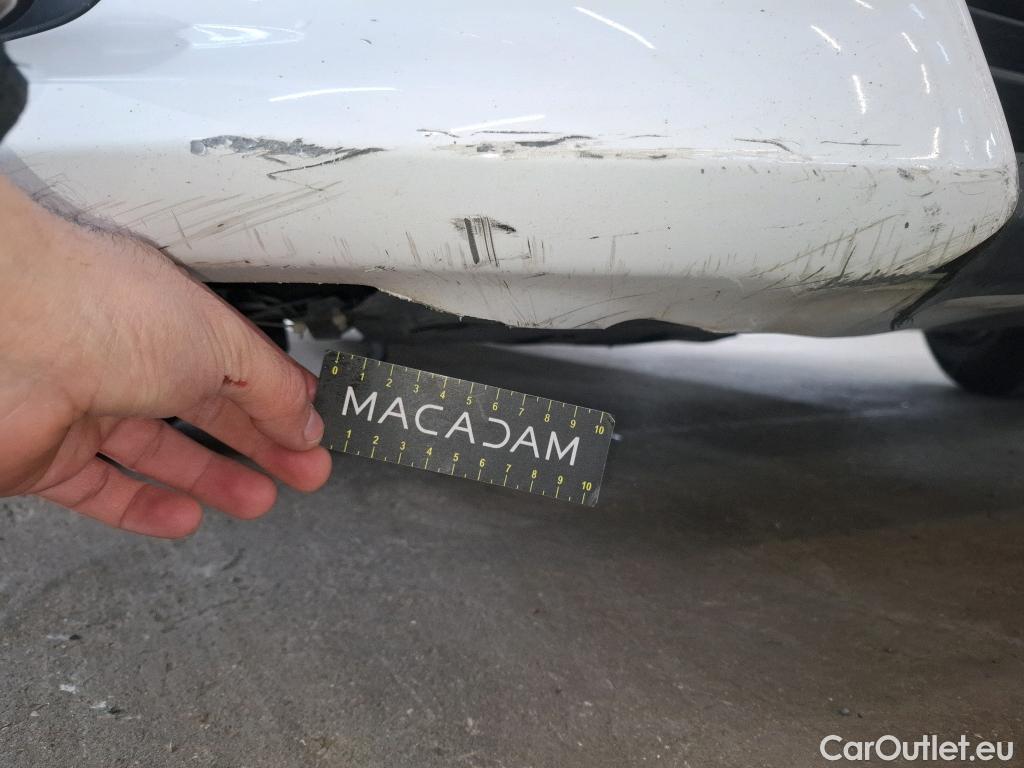  Toyota  Yaris TOYOTA  Hybride / 2019 / 5P / Berline Hybride 116h Dynamic Business Beyond Zer #24