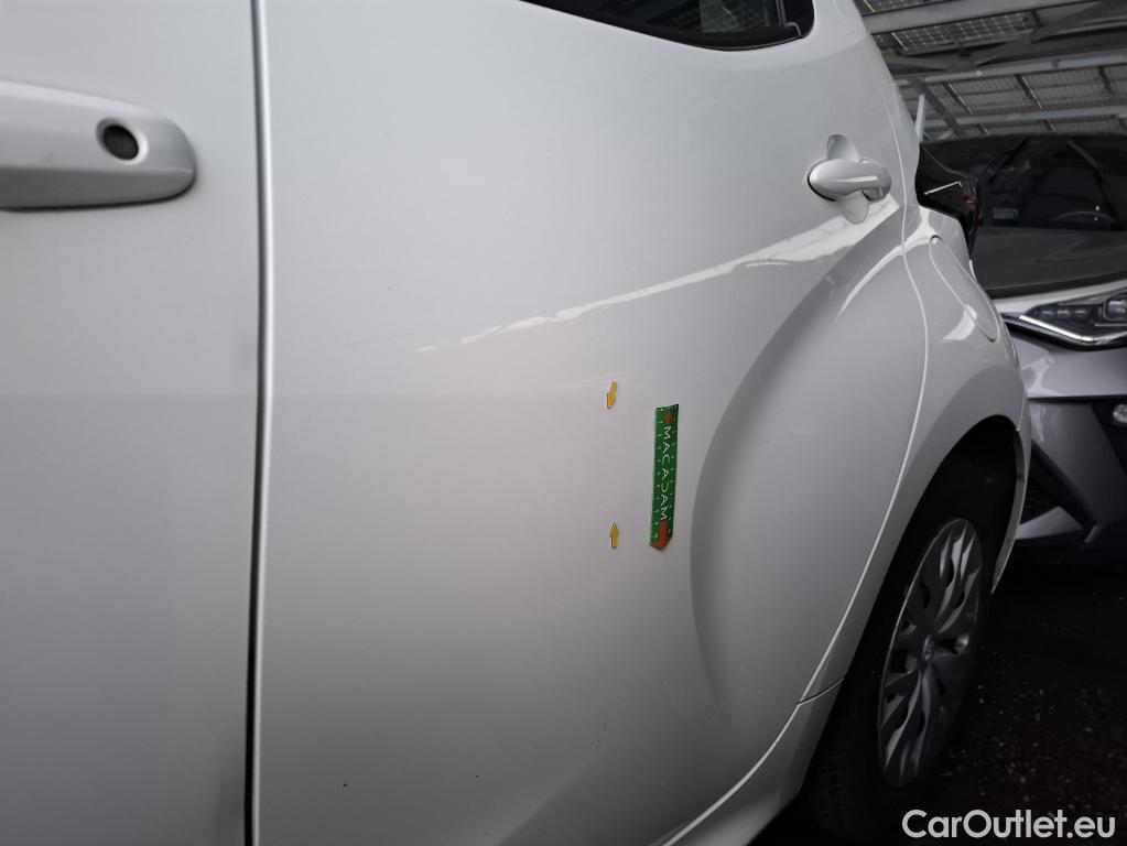  Toyota  Yaris TOYOTA  Hybride / 2019 / 5P / Berline Hybride 116h Dynamic Business Beyond Zer #74