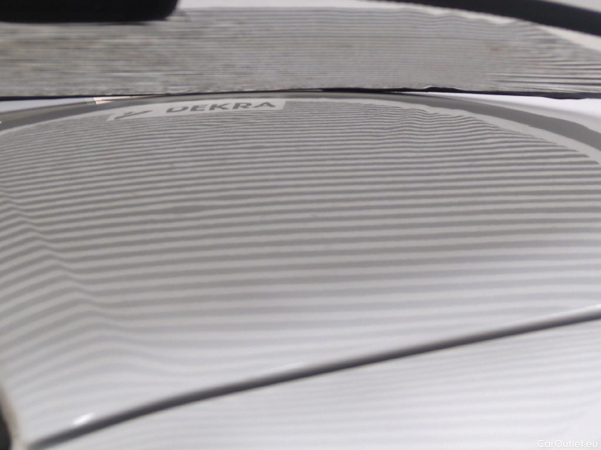  Toyota  Yaris TOYOTA  Hybride / 2017 / 5P / Berline 1.5 VVT-I HYBRID France Business #14