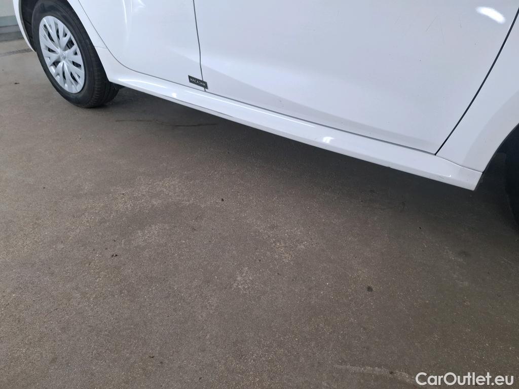  Toyota  Yaris TOYOTA  Hybride / 2019 / 5P / Berline Hybride 116h Dynamic Business Beyond Zer #25