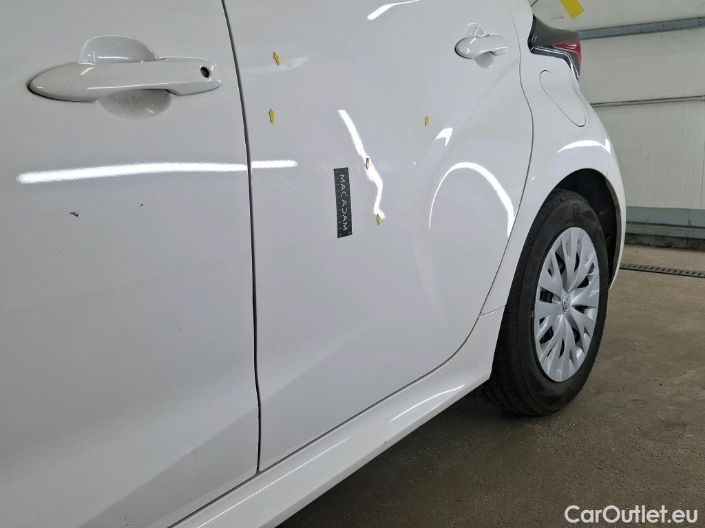  Toyota  Yaris TOYOTA  Hybride / 2019 / 5P / Berline Hybride 116h Dynamic Business Beyond Zer #67