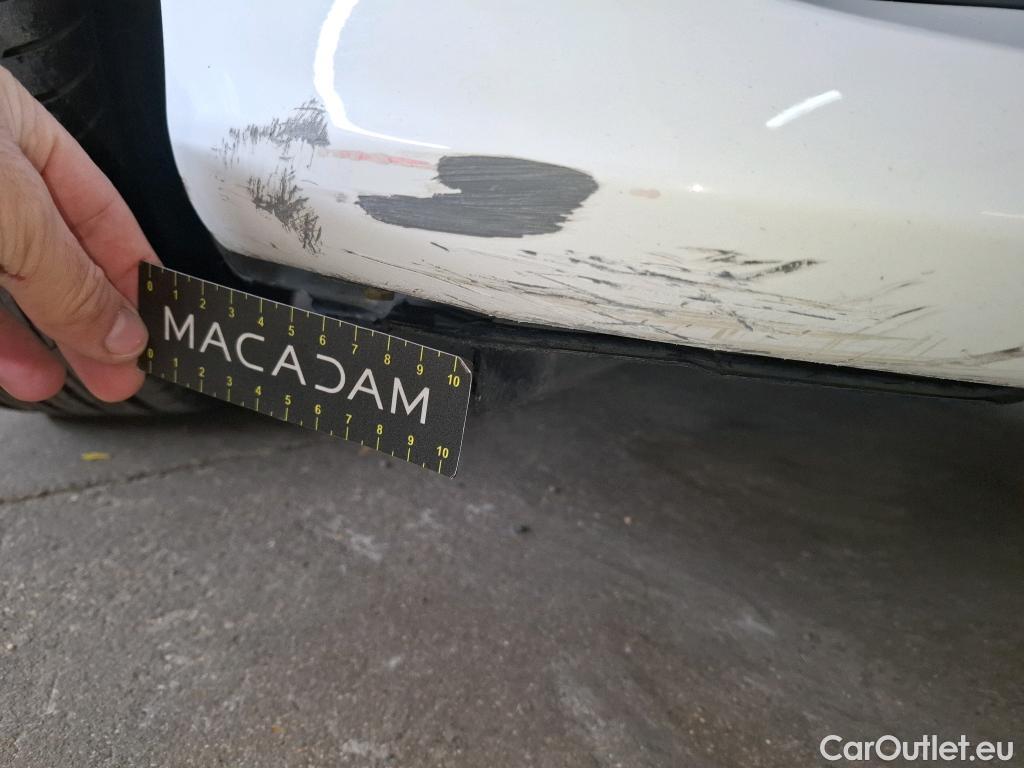  Toyota  Yaris TOYOTA  Hybride / 2019 / 5P / Berline Hybride 116h Dynamic Business Beyond Zer #20