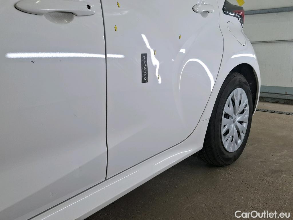  Toyota  Yaris TOYOTA  Hybride / 2019 / 5P / Berline Hybride 116h Dynamic Business Beyond Zer #68