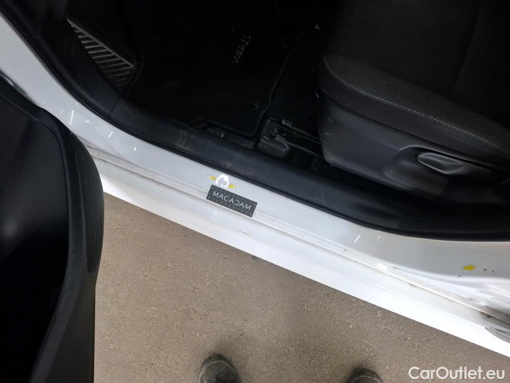  Toyota  Yaris TOYOTA  Hybride / 2019 / 5P / Berline Hybride 116h Dynamic Business Beyond Zer #31