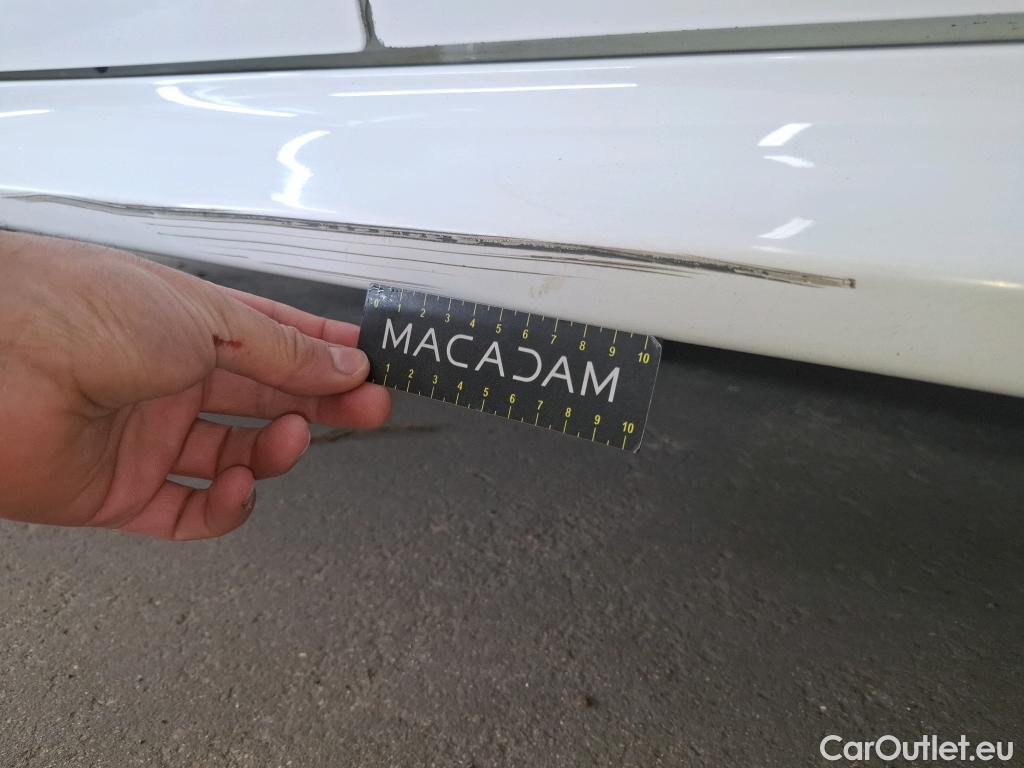  Toyota  Yaris TOYOTA  Hybride / 2019 / 5P / Berline Hybride 116h Dynamic Business Beyond Zer #26