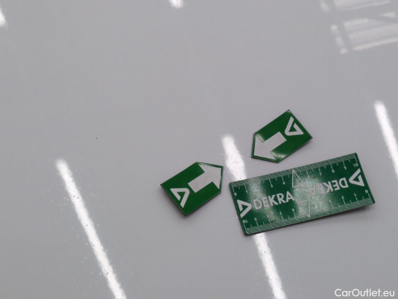  Toyota  Yaris TOYOTA  Hybride / 2017 / 5P / Berline 1.5 VVT-I HYBRID France Business #15