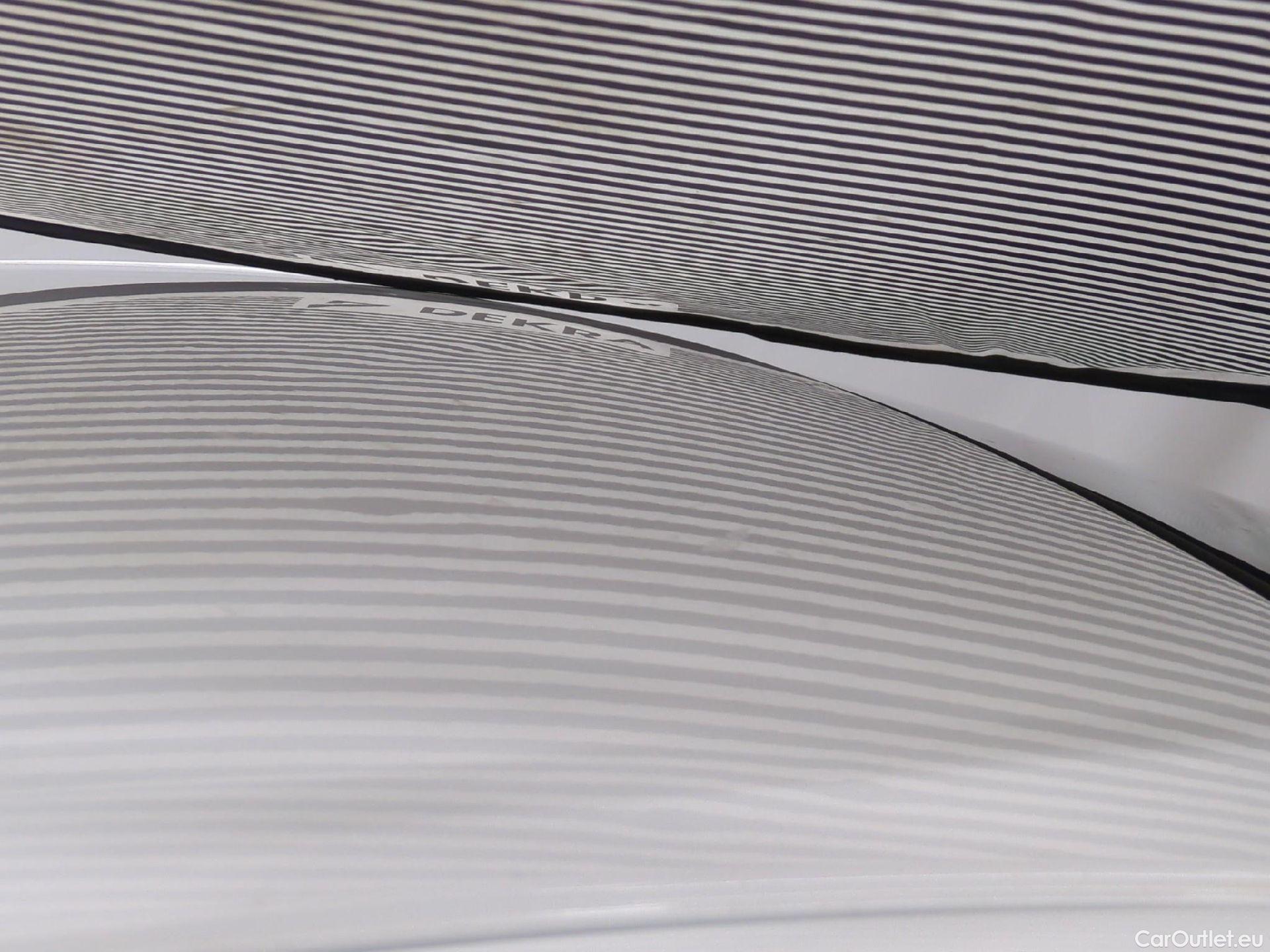  Toyota  Yaris TOYOTA  Hybride / 2017 / 5P / Berline 1.5 VVT-I HYBRID France Business #7