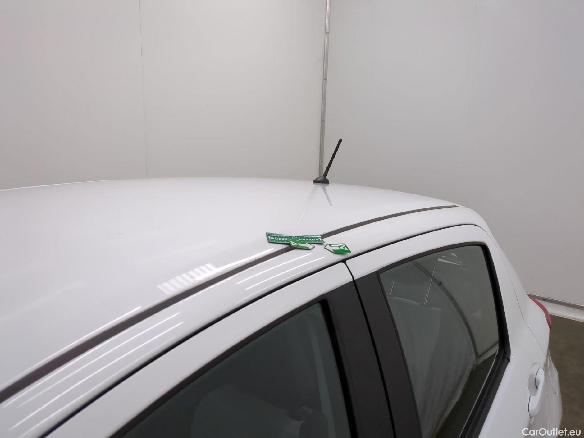  Toyota  Yaris TOYOTA  Hybride / 2017 / 5P / Berline 1.5 VVT-I HYBRID France Business #20