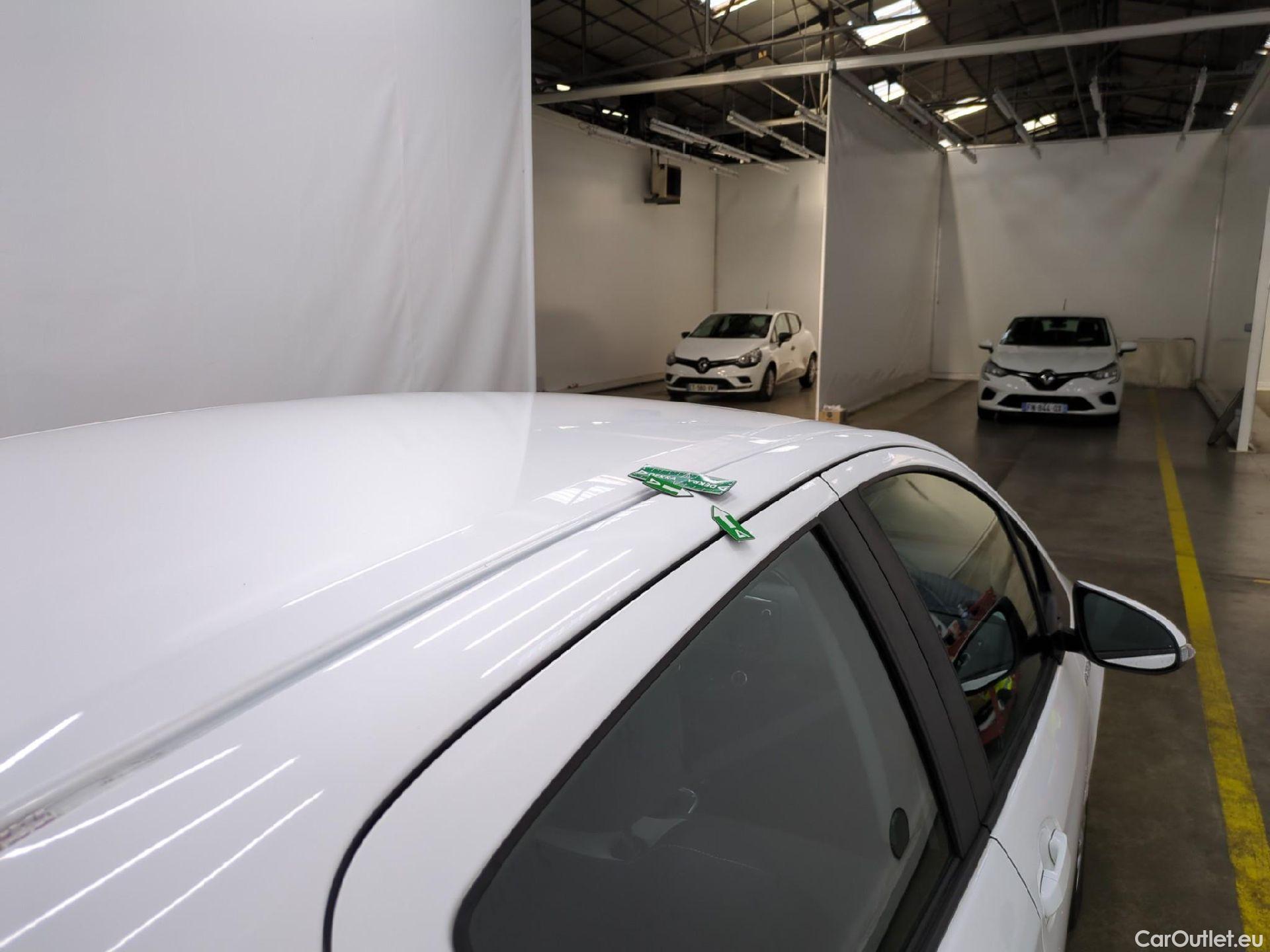  Toyota  Yaris TOYOTA  Hybride / 2017 / 5P / Berline 1.5 VVT-I HYBRID France Business #3