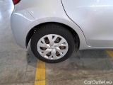  Toyota  Yaris TOYOTA  / 2017 / 5P / BERLINA 1.5 HYBRID BUSINESS #59