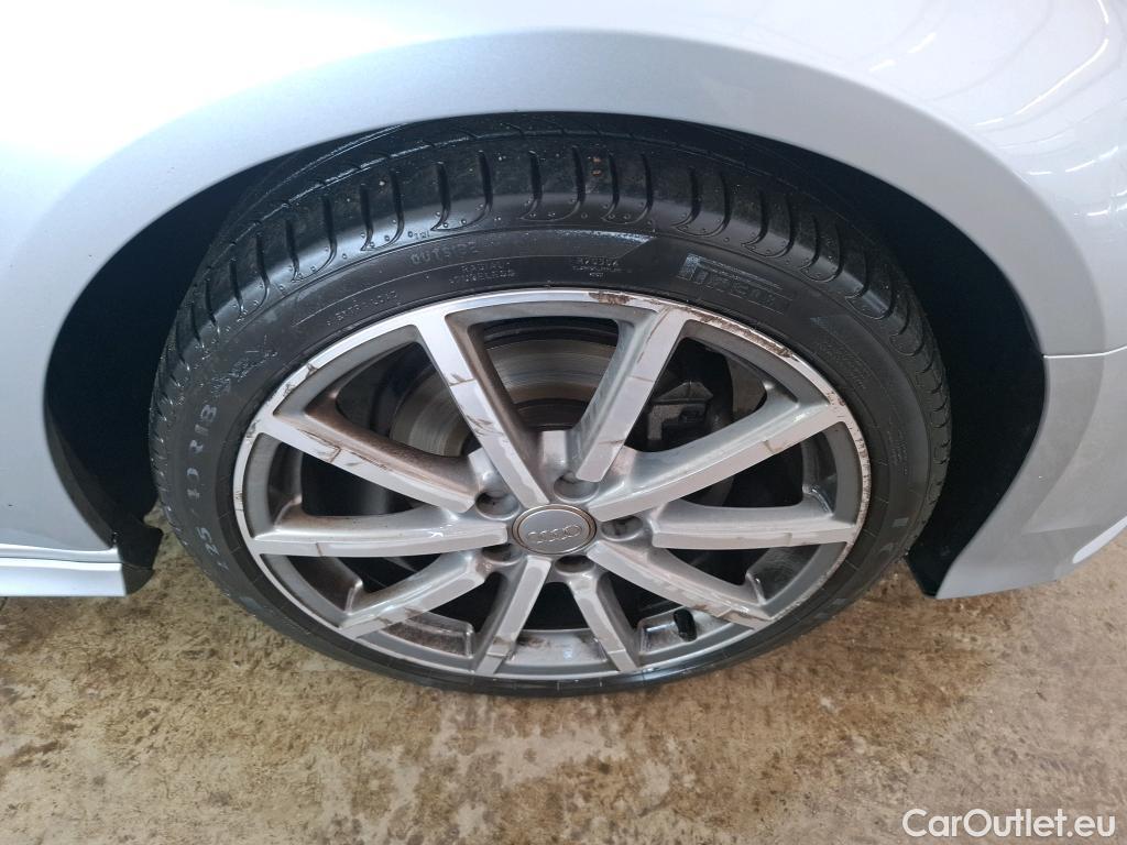  Audi  A3 AUDI  Sportback / 2016 / 5P / Berline 35 TFSI 150 COD S TRONIC DESIGN LUXE #34