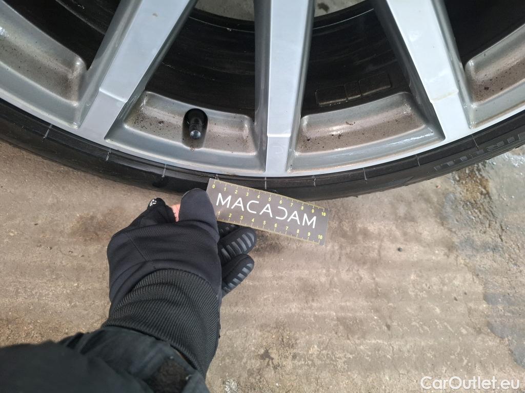  Audi  A3 AUDI  Sportback / 2016 / 5P / Berline 35 TFSI 150 COD S TRONIC DESIGN LUXE #76