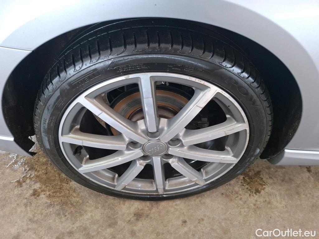  Audi  A3 AUDI  Sportback / 2016 / 5P / Berline 35 TFSI 150 COD S TRONIC DESIGN LUXE #21