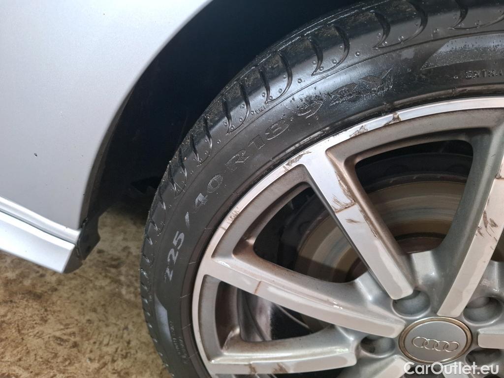  Audi  A3 AUDI  Sportback / 2016 / 5P / Berline 35 TFSI 150 COD S TRONIC DESIGN LUXE #20