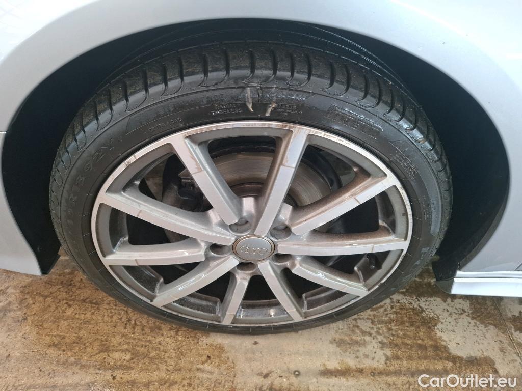  Audi  A3 AUDI  Sportback / 2016 / 5P / Berline 35 TFSI 150 COD S TRONIC DESIGN LUXE #25