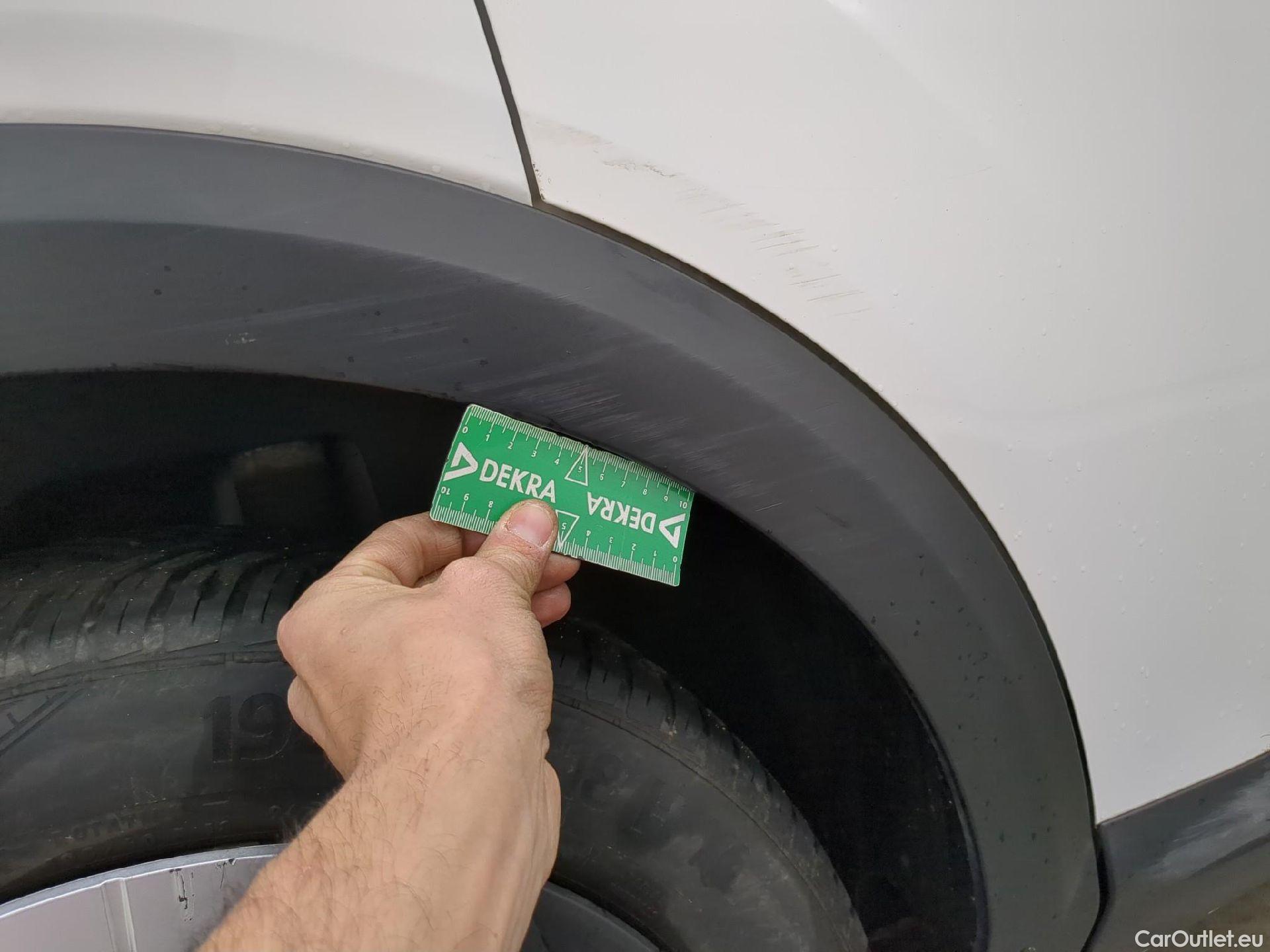  Citroen  C4  Berline Feel Nav Business R 1.5 BlueHDI 130CV BVA8 E6d / TRANSFO VP/VF #35