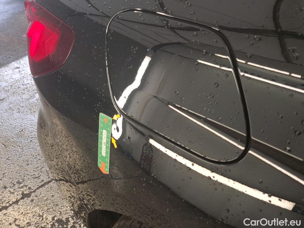  Bmw  Serie 1 BMW Série 1 / 2019 / 5P / Berline 1.5 116D DKG7 Business Design #27