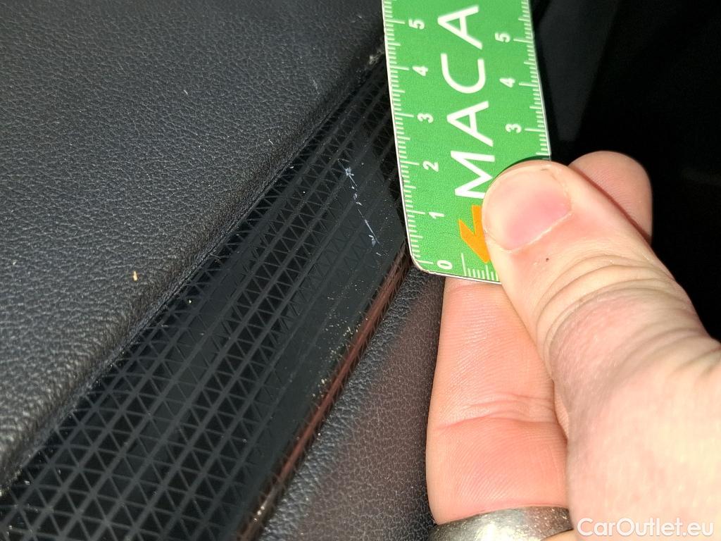  Bmw  Serie 2 BMW Série 2 Gran Coupé / 2019 / 4P / Berline 218I AUTO Business Design #25