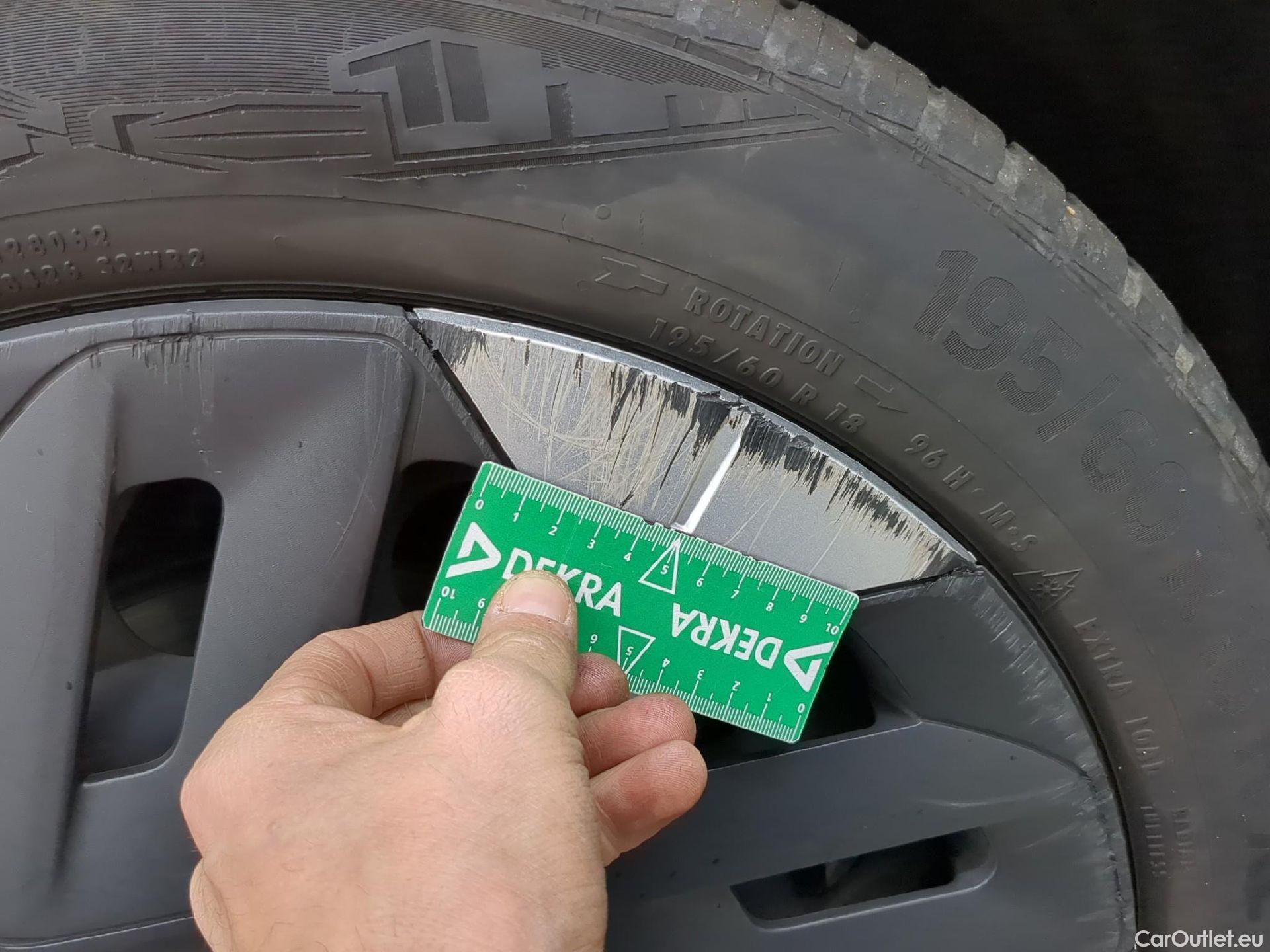  Citroen  C4  Berline Feel Nav Business R 1.5 BlueHDI 130CV BVA8 E6d / TRANSFO VP/VF #15