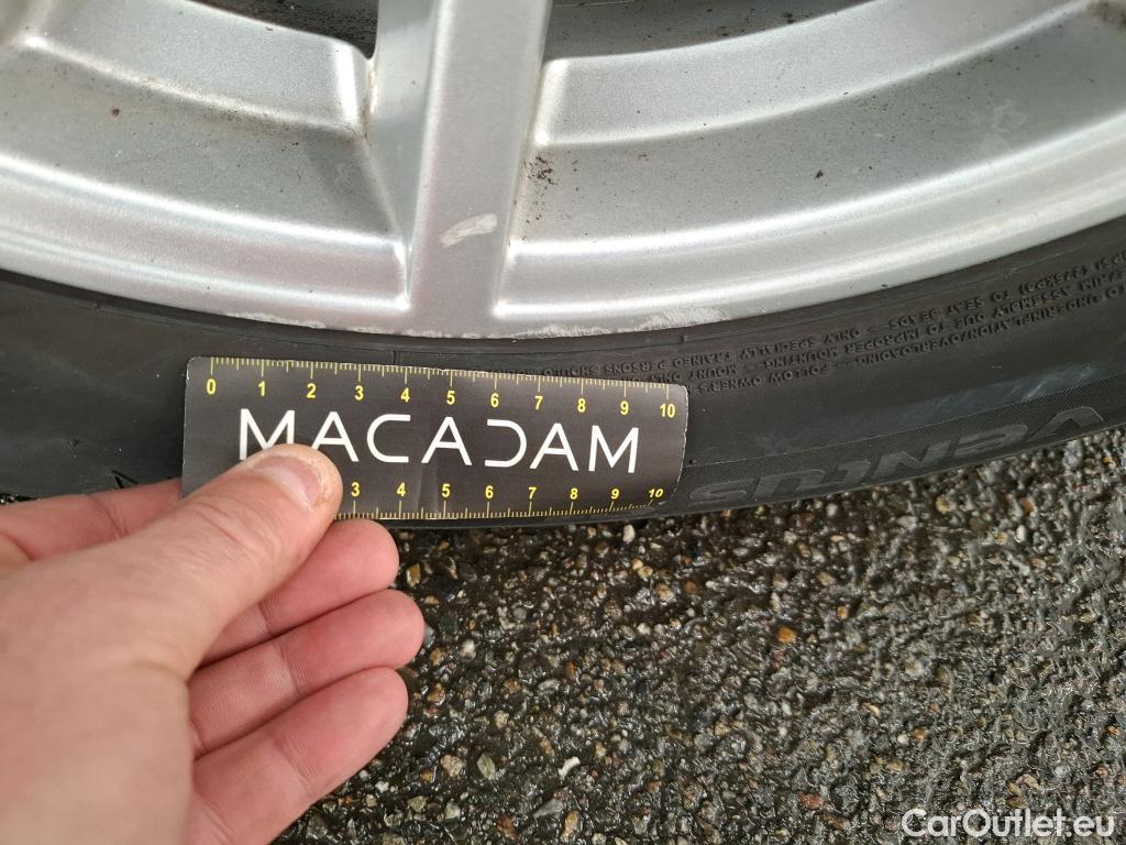  Bmw  Serie 3 BMW Série 3 Touring / 2022 / 5P / Break 320e 204ch Business Design BVA8 Hybride #4