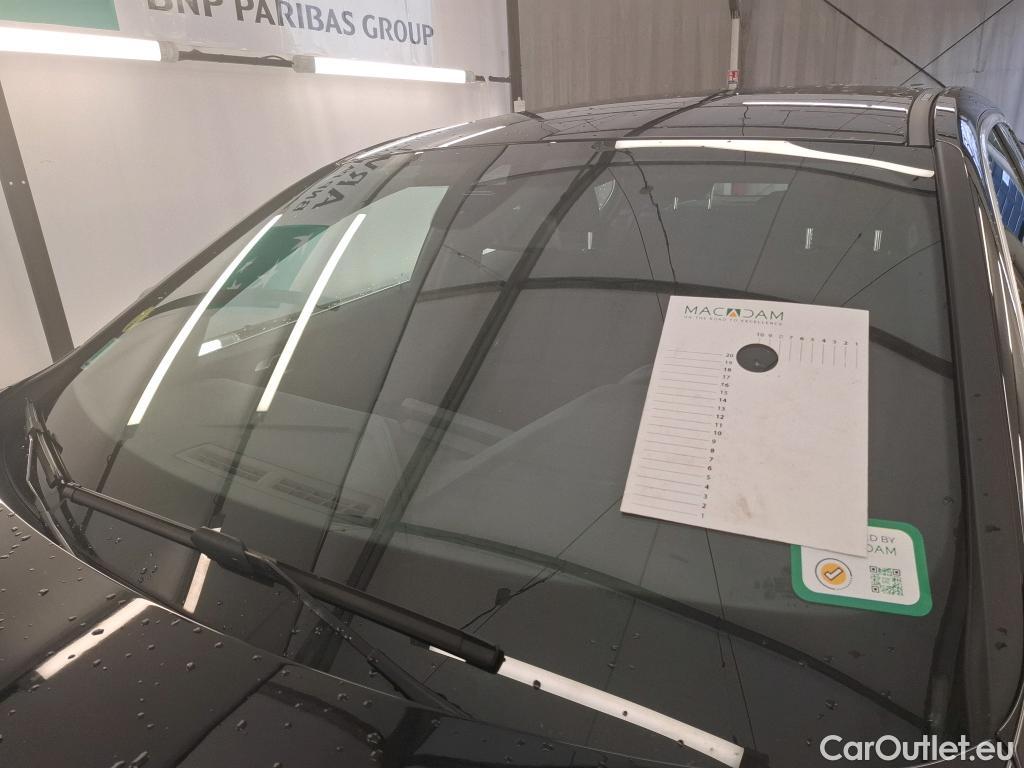  Bmw  Serie 1 BMW Série 1 / 2019 / 5P / Berline 1.5 116D DKG7 Business Design #1