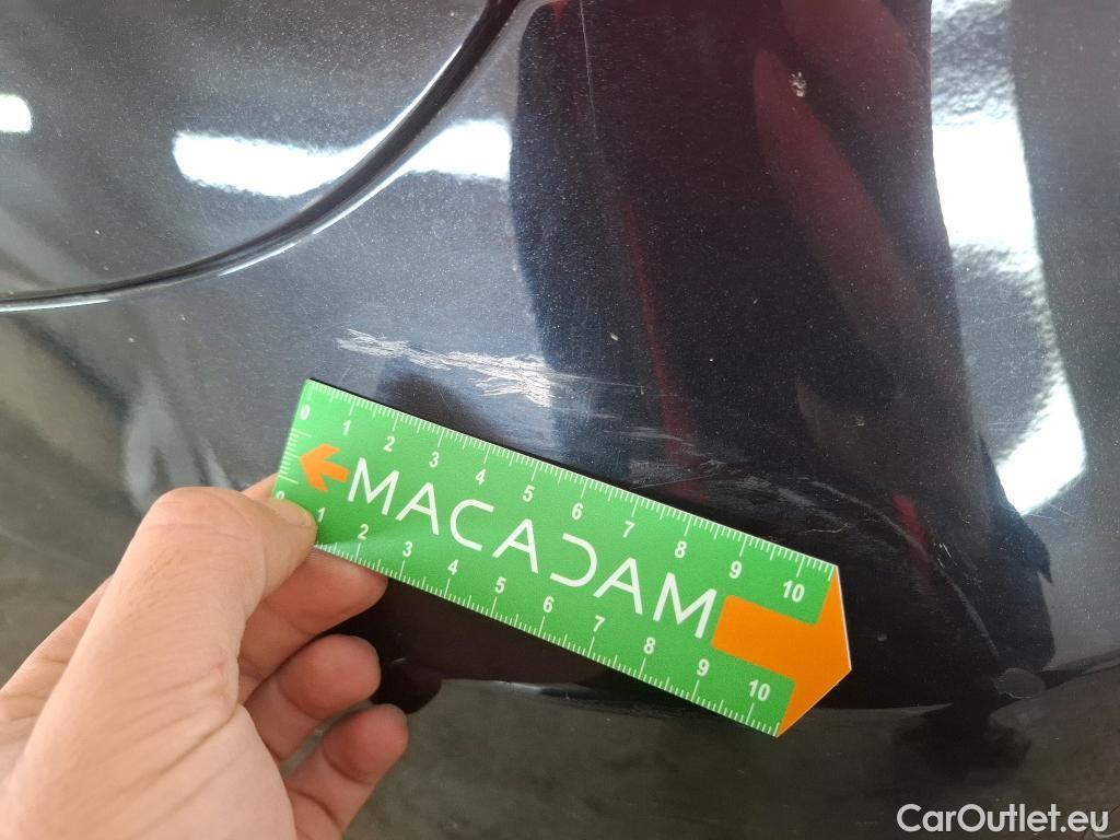  Mercedes  A-Klasse MERCEDES-BENZ Classe A Berline / 2018 / 4P / Berline A 200 Business Line 7G-DCT #16