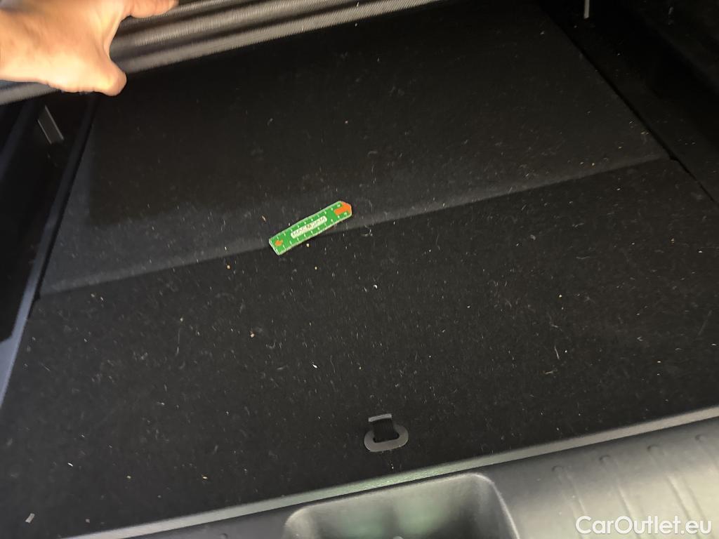  KIA  Ev6 KIA  / 2021 / 5P / SUV 77 KWh AIR ACTIVE BUSINESS #4